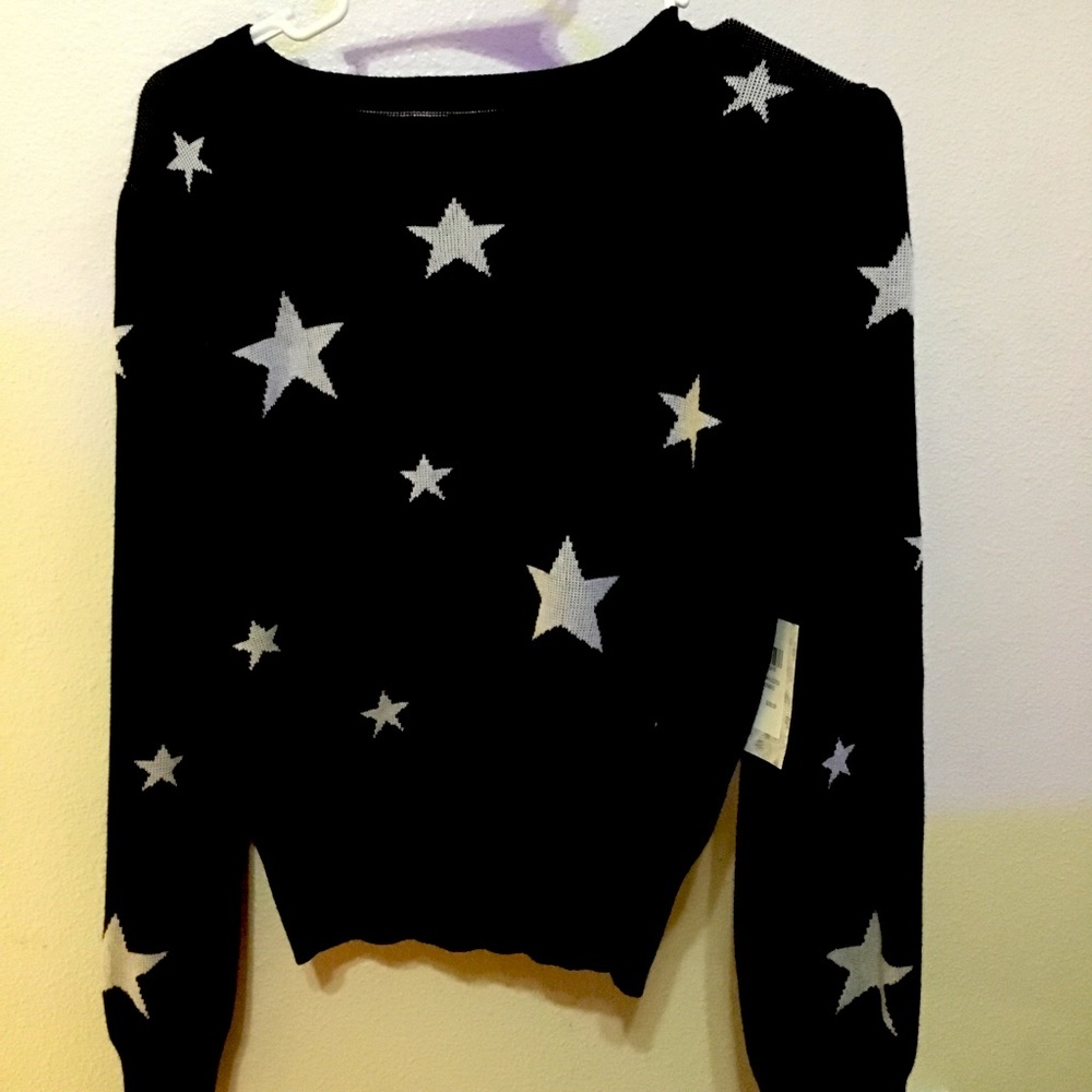 Black star sweater